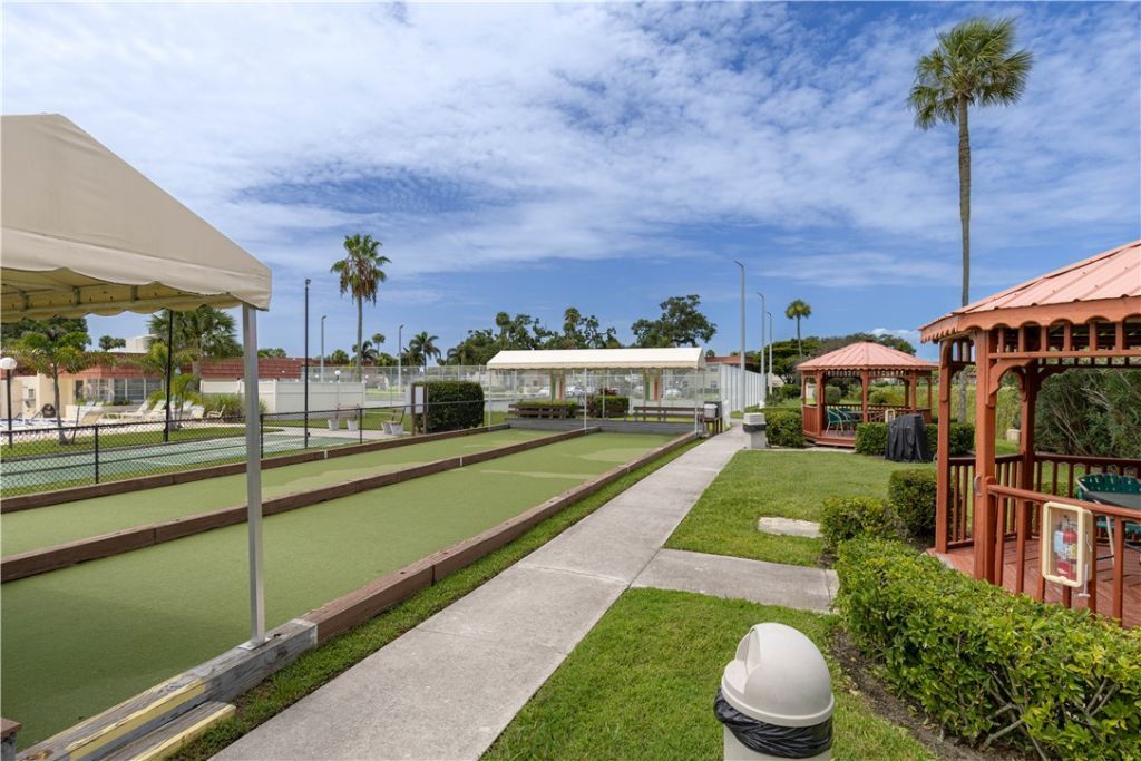 95 Spring Lake Drive, Unit 107, Vero Beach, FL 32962 Photo
