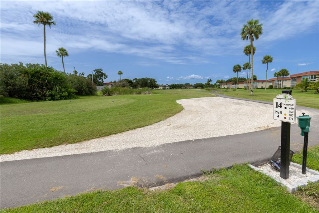 95 Spring Lake Drive, Unit 107, Vero Beach, FL 32962 Photo