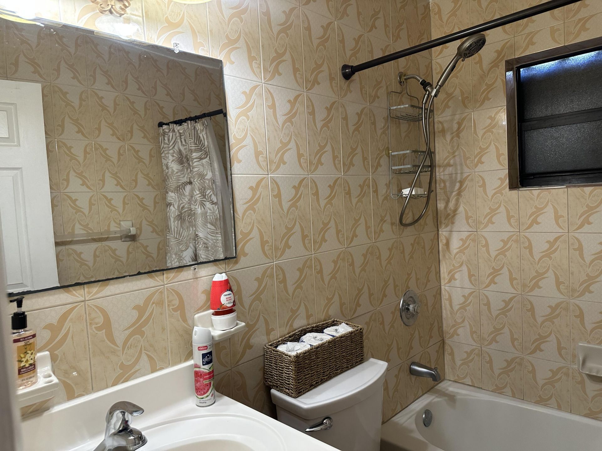 400 NW 184th Terrace, Unit 400, Miami, FL 33169 Photo