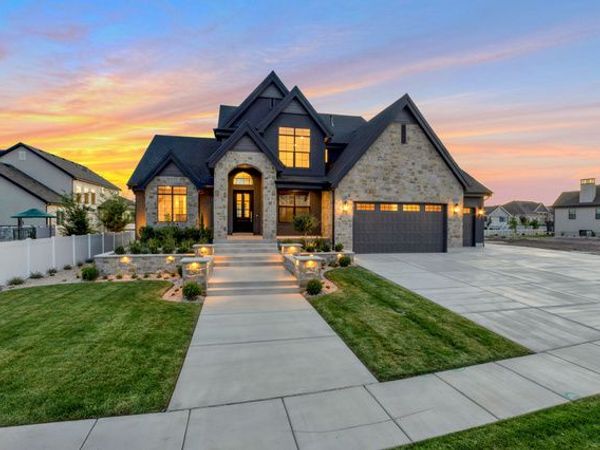 39 N HAYFIELD CIR , Kaysville, UT 84037