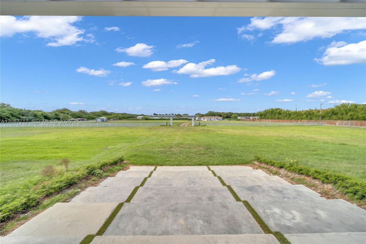 18651 SW 104th St, Miami, FL 33196 Photo