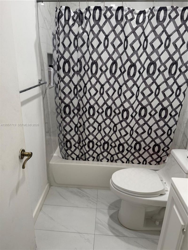 8872 NW 119th St , Hialeah Gardens, FL 33018 Photo