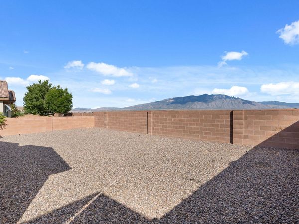 3953 Mountain Trail Loop NE, Rio Rancho, NM 87144