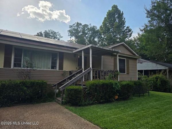 2633 Glenn Street, Jackson, MS 39204