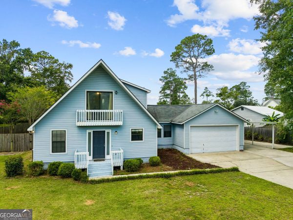 15 Horseshoe Court W, Waverly, GA 31565