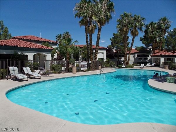 8455 W Sahara Avenue , Unit 231, Las Vegas, NV 89117
