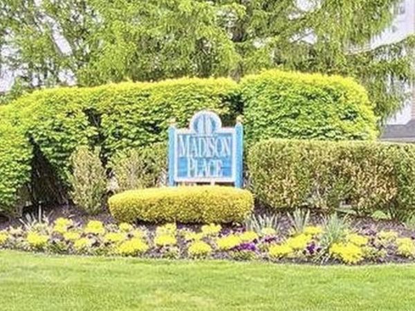 3604 B SAXONY DRIVE, MOUNT LAUREL, NJ 08054