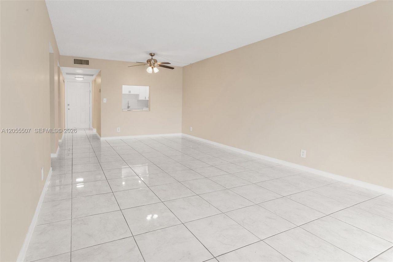 9370 SW 8th St , Unit 222, Boca Raton, FL 33428 Photo