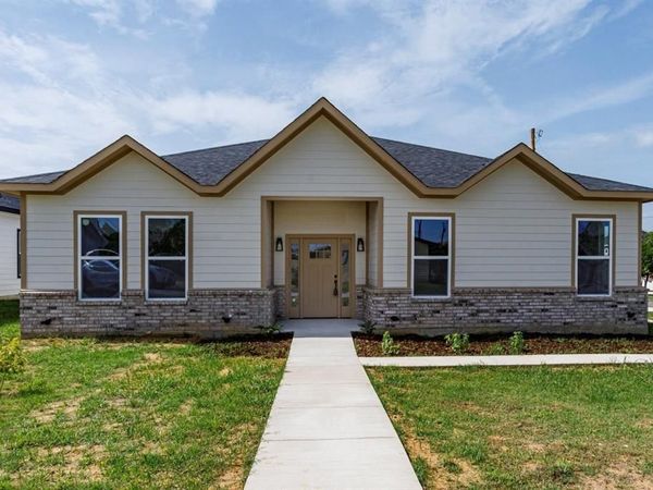 720 A D MOSLEY Street , Ferris, TX 75125