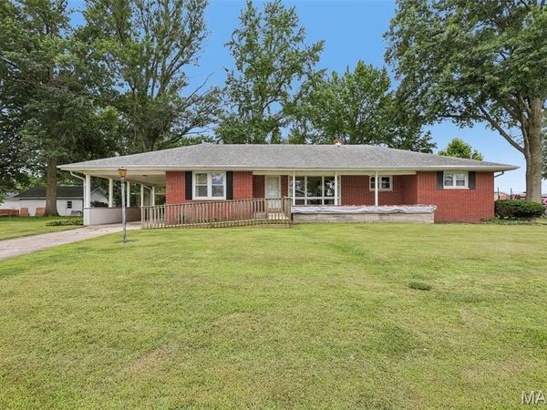 304 W 7th North Street, Mount Olive, IL 62069