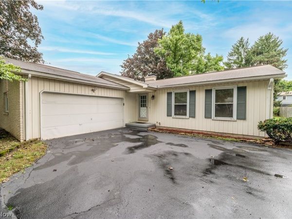 106 Stoney Creek Court, Boardman, OH 44512
