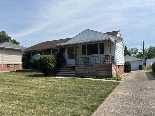 536 WESTVIEW Road, Bedford, OH 44146