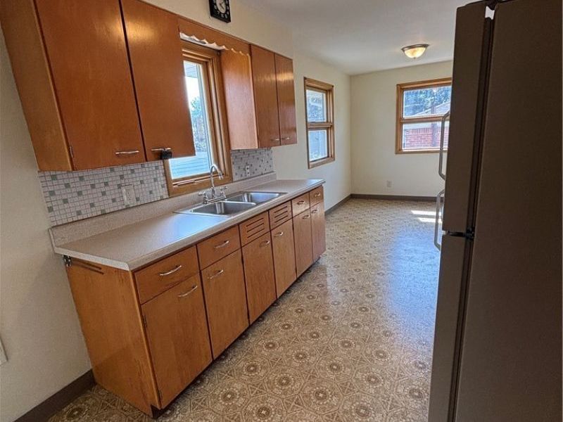 536 WESTVIEW Road, Bedford, OH 44146 Photo 13