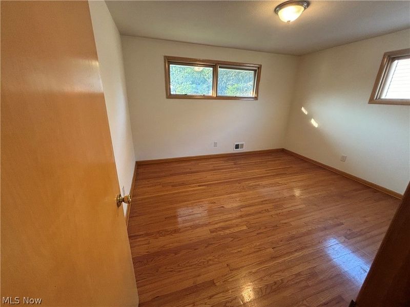 536 WESTVIEW Road, Bedford, OH 44146 Photo 20