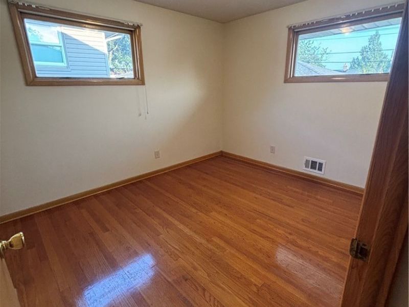 536 WESTVIEW Road, Bedford, OH 44146 Photo 22