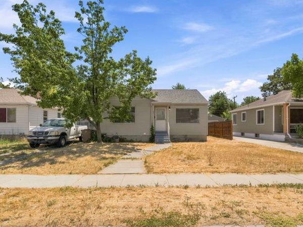 831 W MONTAGUE AVE S, Salt Lake City, UT 84104