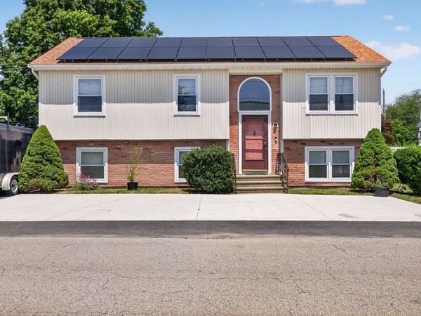 158 Amity St, Fall River, MA 02721