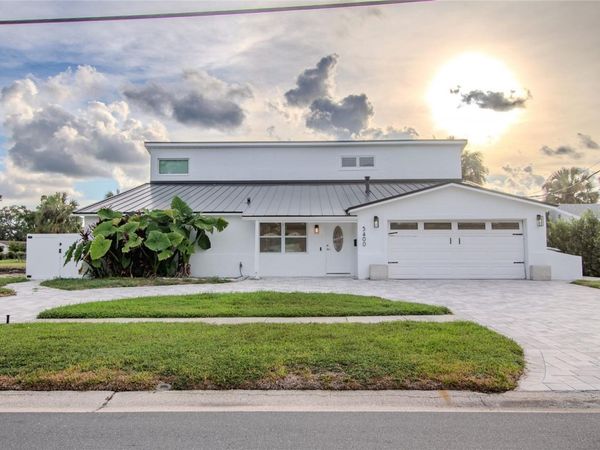 5400 DENVER STREET NE, ST PETERSBURG, FL 33703