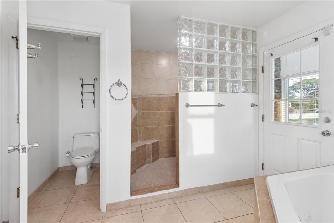 5400 Denver Street Ne, Saint Petersburg, FL 33703 Photo
