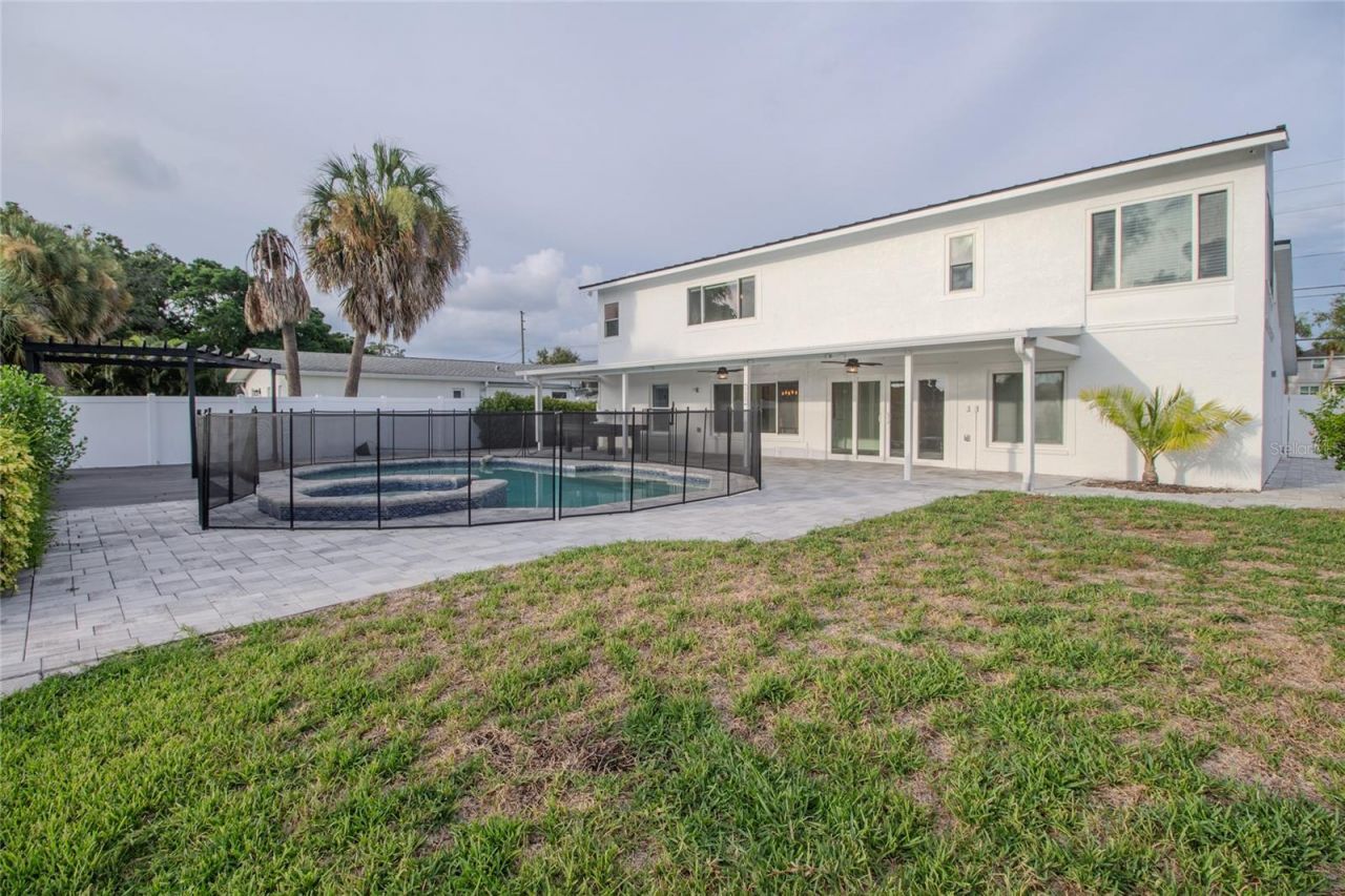 5400 Denver Street Ne, Saint Petersburg, FL 33703 Photo