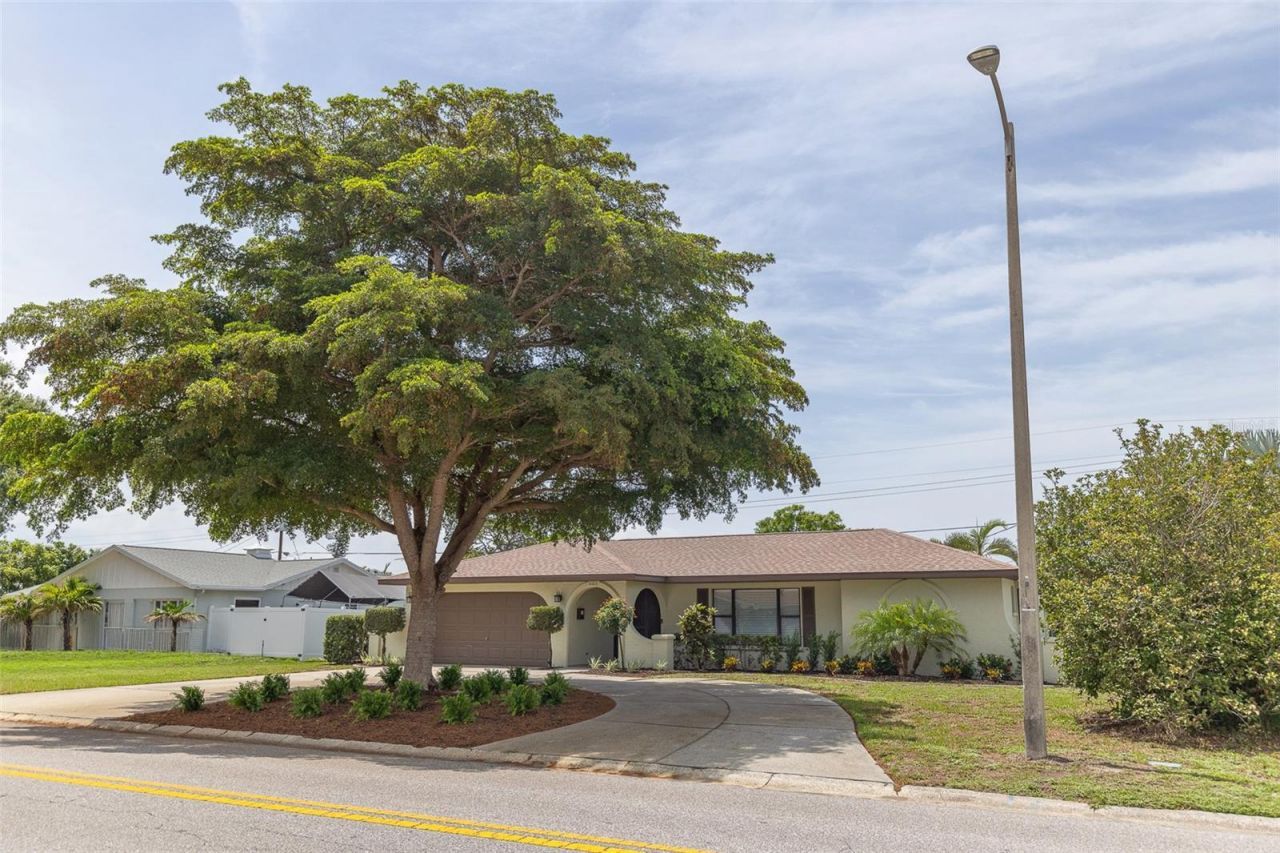 4005 17th Avenue W, Bradenton, FL 34205 Photo