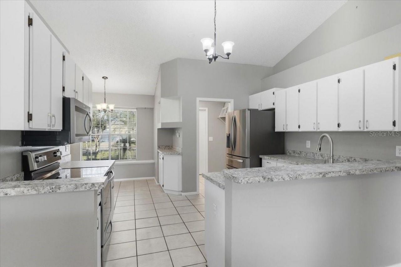 4110 Longfellow Drive , Plant City, FL 33566 Photo