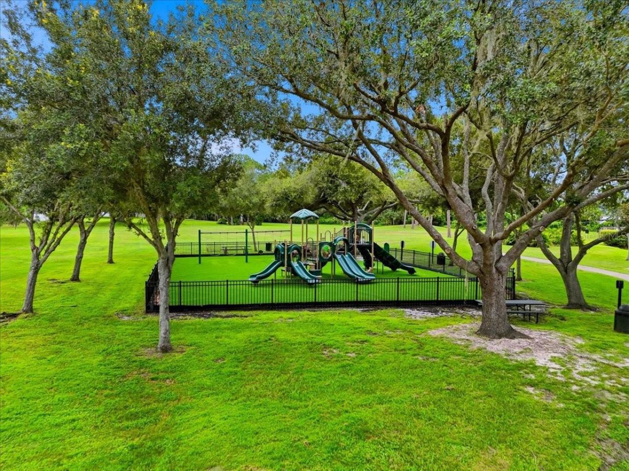 4110 Longfellow Drive , Plant City, FL 33566 Photo