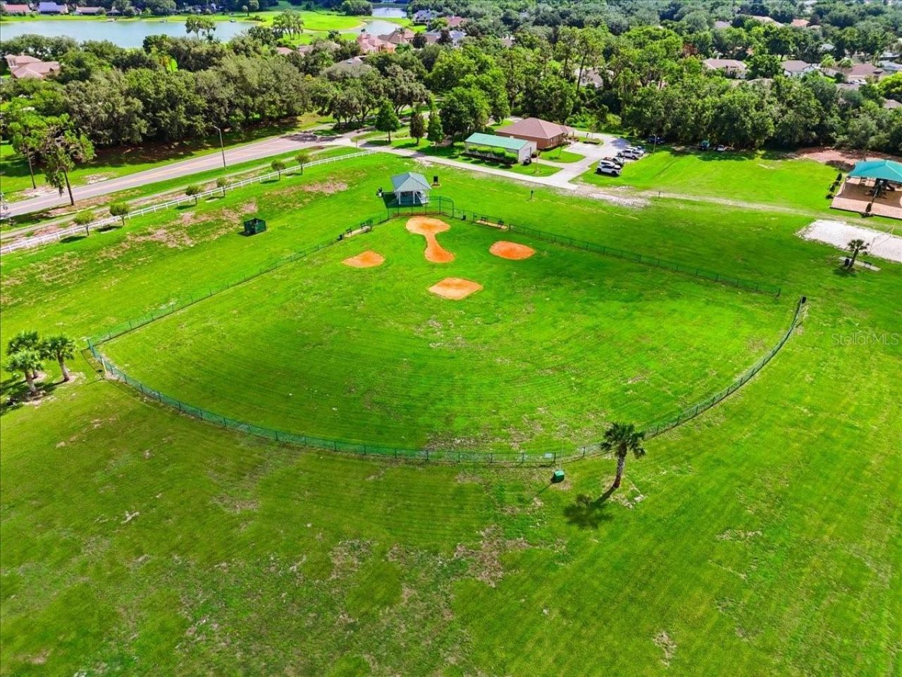 4110 Longfellow Drive , Plant City, FL 33566 Photo