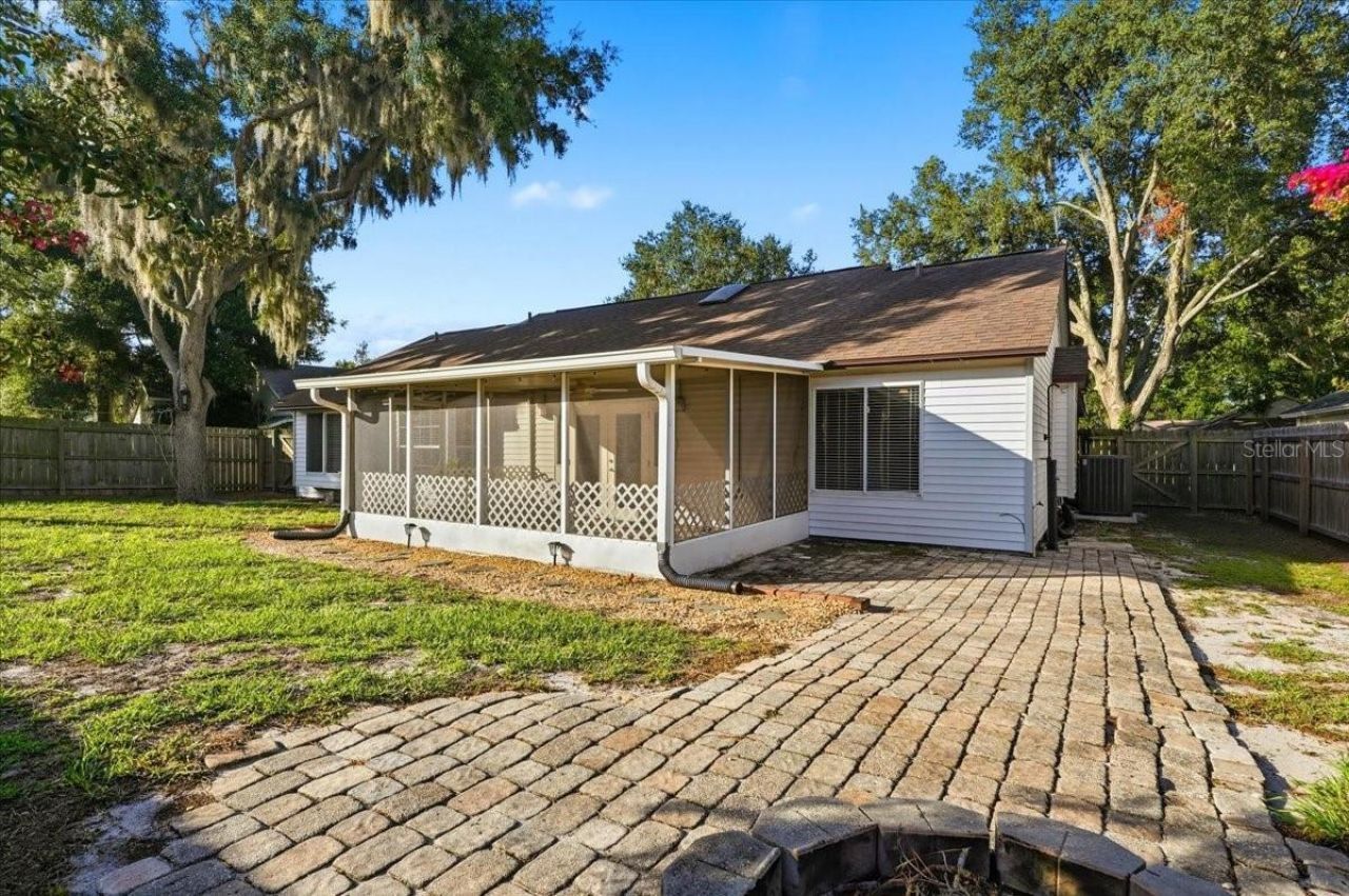 4110 Longfellow Drive , Plant City, FL 33566 Photo