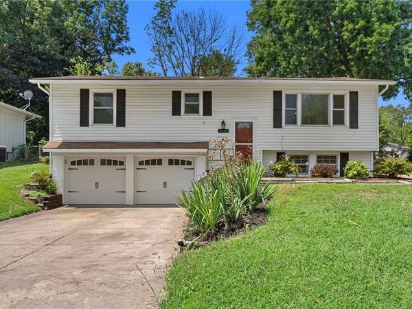 7218 Harvard Avenue, Raytown, MO 64133
