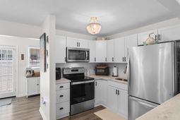 627 Pine Dr.  photo 4