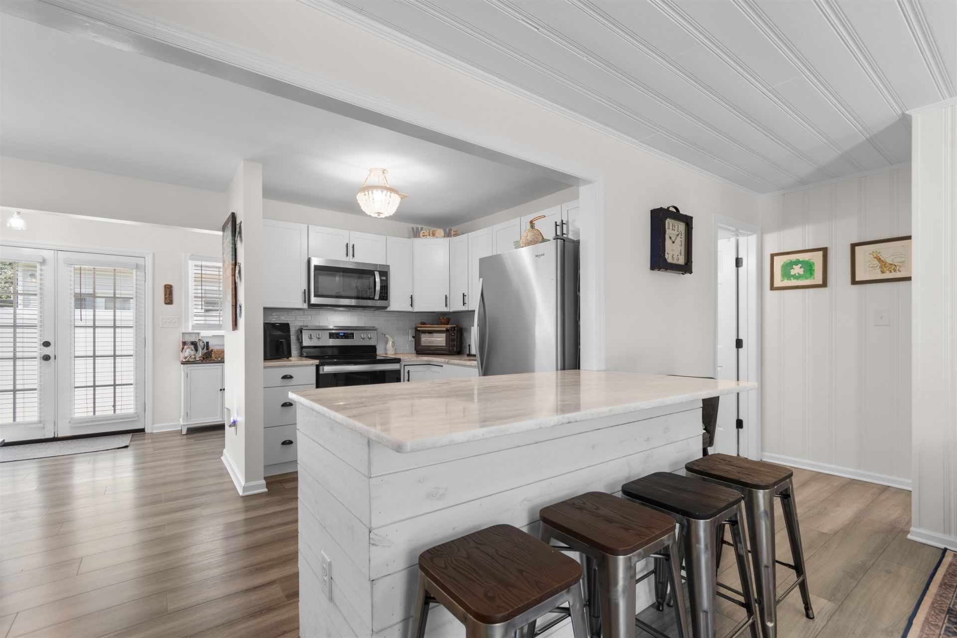 627 Pine Dr.  Photo 8