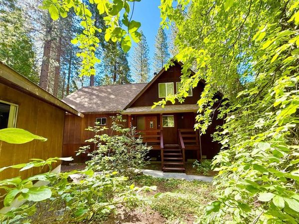 2624 Indian Rock Road, Dorrington, CA 95223