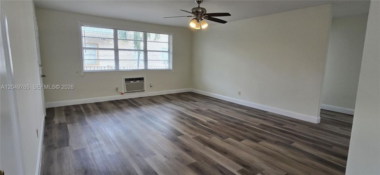 9041 Harding Ave, Unit 3, Surfside, FL 33154 Photo