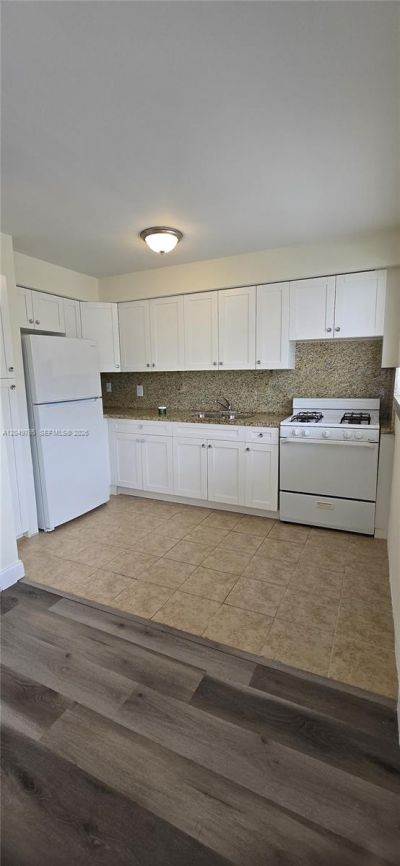 9041 Harding Ave, Unit 3, Surfside, FL 33154 Photo