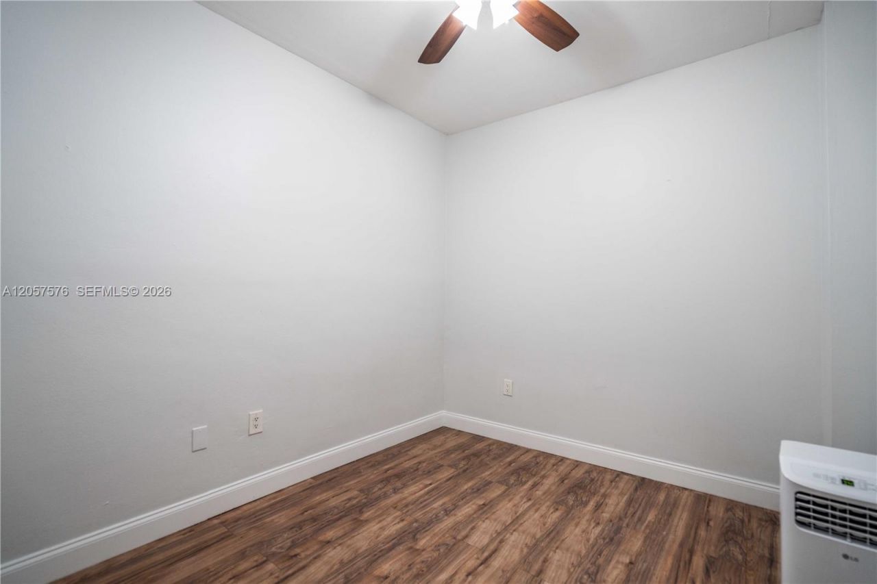 7927 East Dr, Unit 263, North Bay Village, FL 33141 Photo