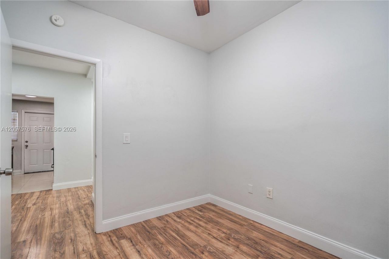 7927 East Dr, Unit 263, North Bay Village, FL 33141 Photo