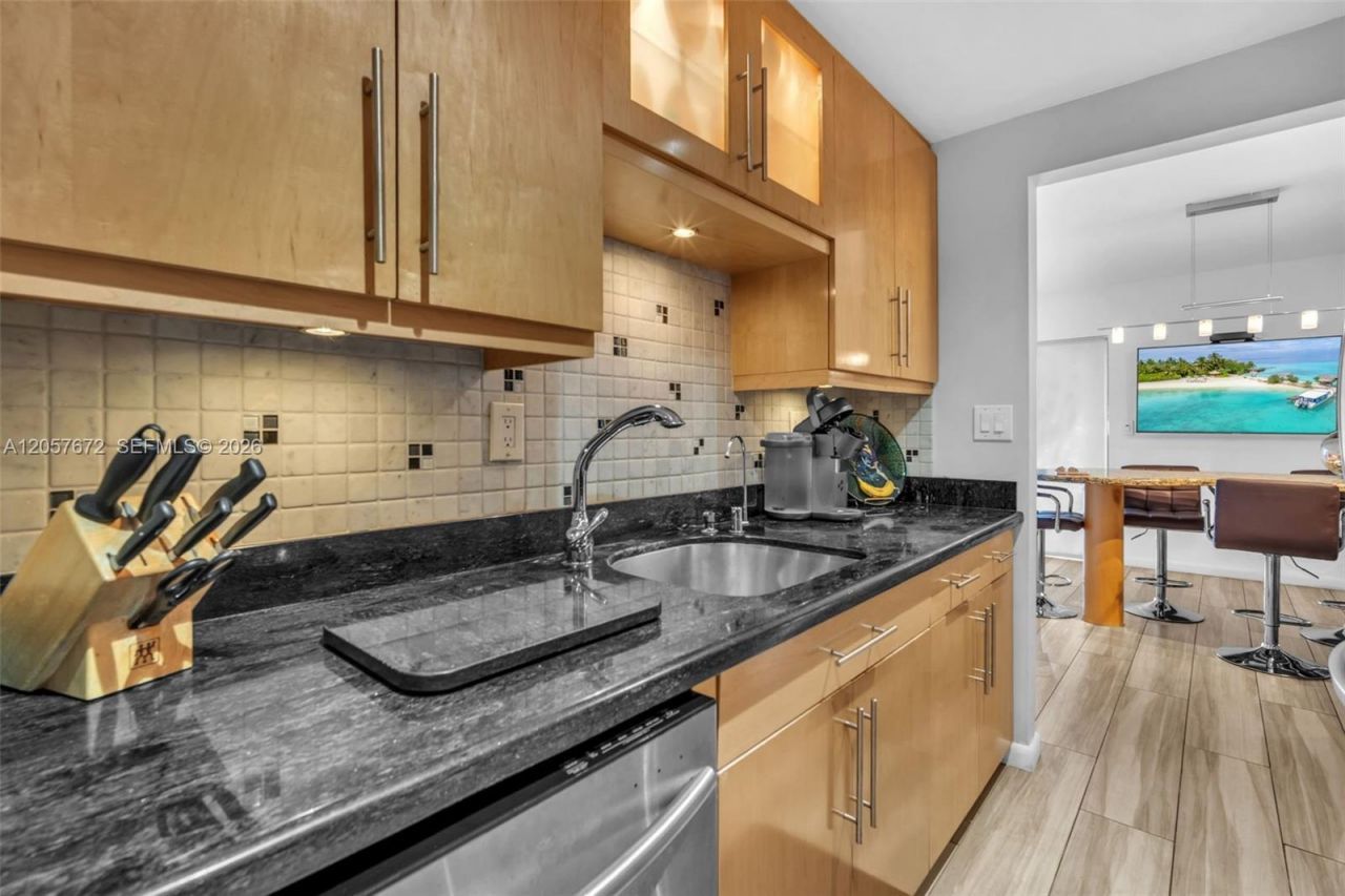 3908 Parkside Ln, Unit 229, Hollywood, FL 33021 Photo