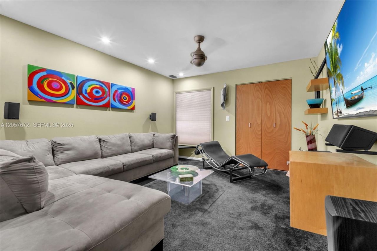 3908 Parkside Ln, Unit 229, Hollywood, FL 33021 Photo
