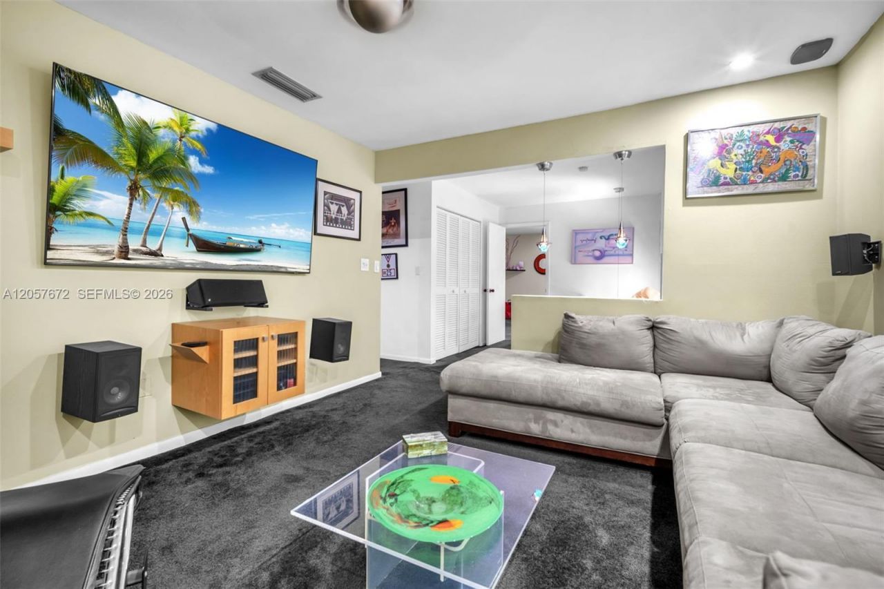 3908 Parkside Ln, Unit 229, Hollywood, FL 33021 Photo
