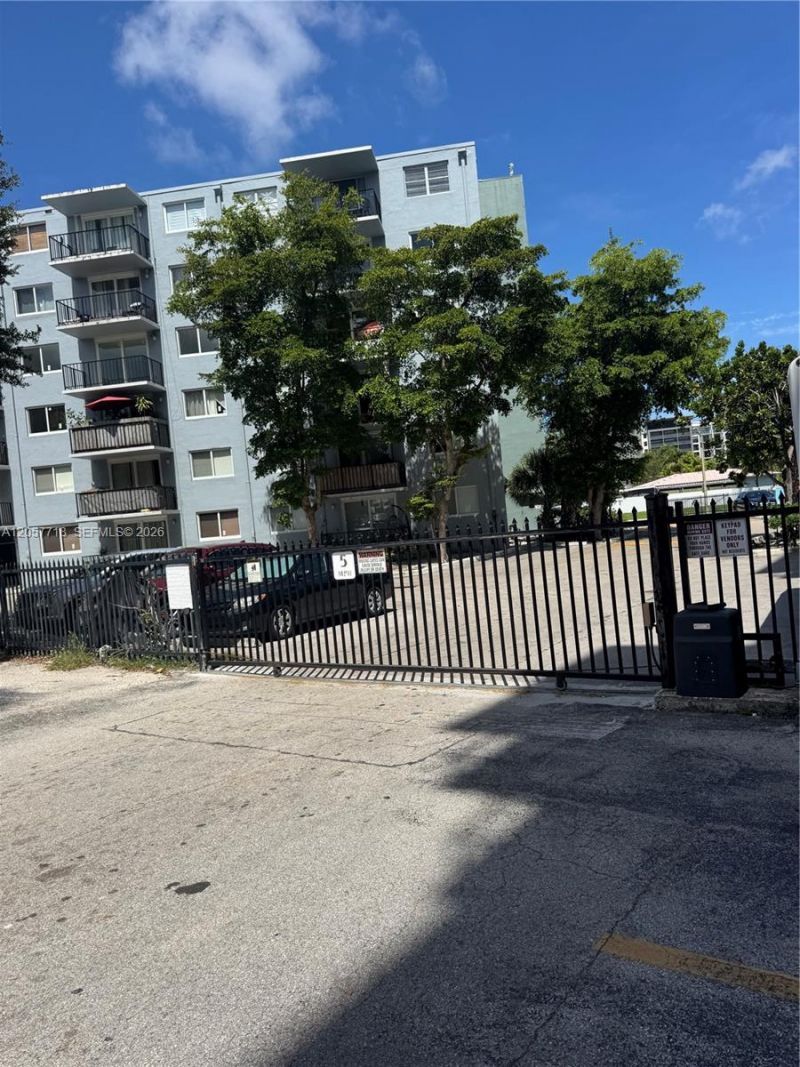 1465 NE 123rd St , Unit 609, North Miami, FL 33161 Photo