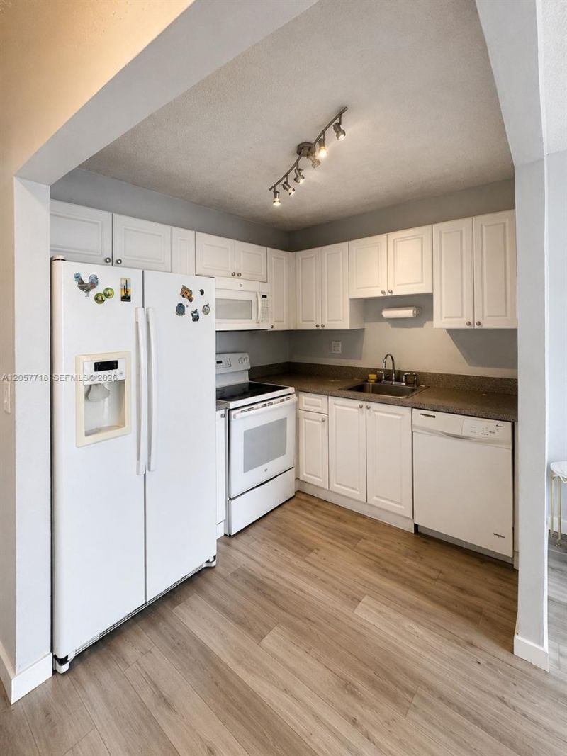 1465 NE 123rd St , Unit 609, North Miami, FL 33161 Photo