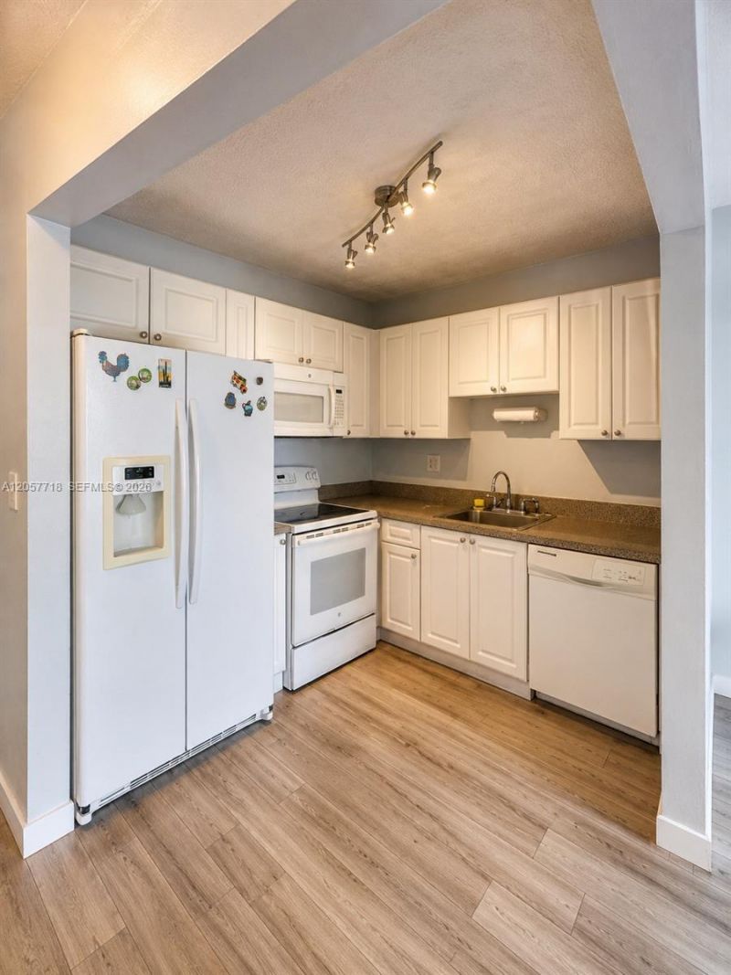 1465 NE 123rd St , Unit 609, North Miami, FL 33161 Photo