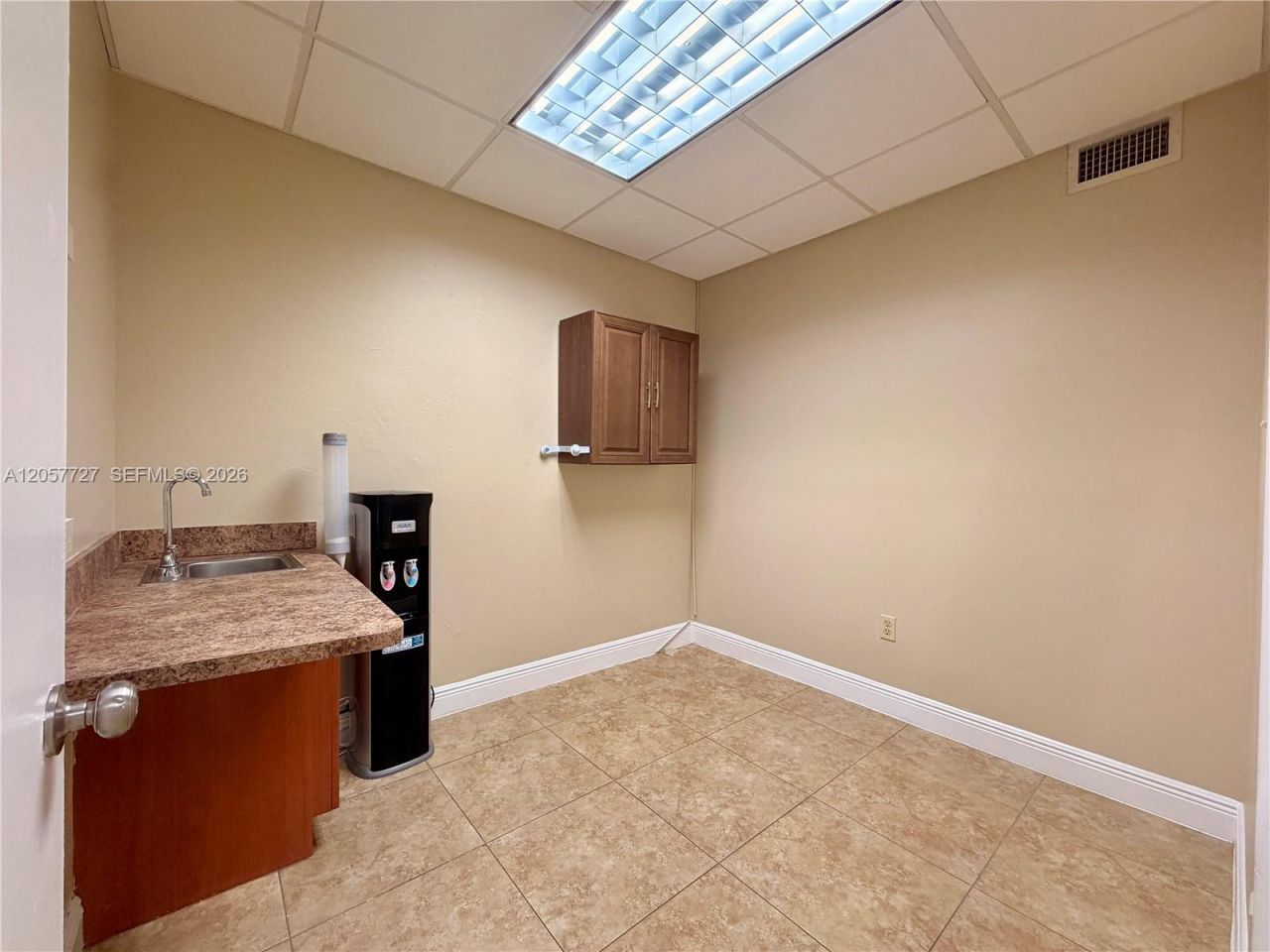 344 W 65th St , Unit 204, Hialeah, FL 33012 Photo