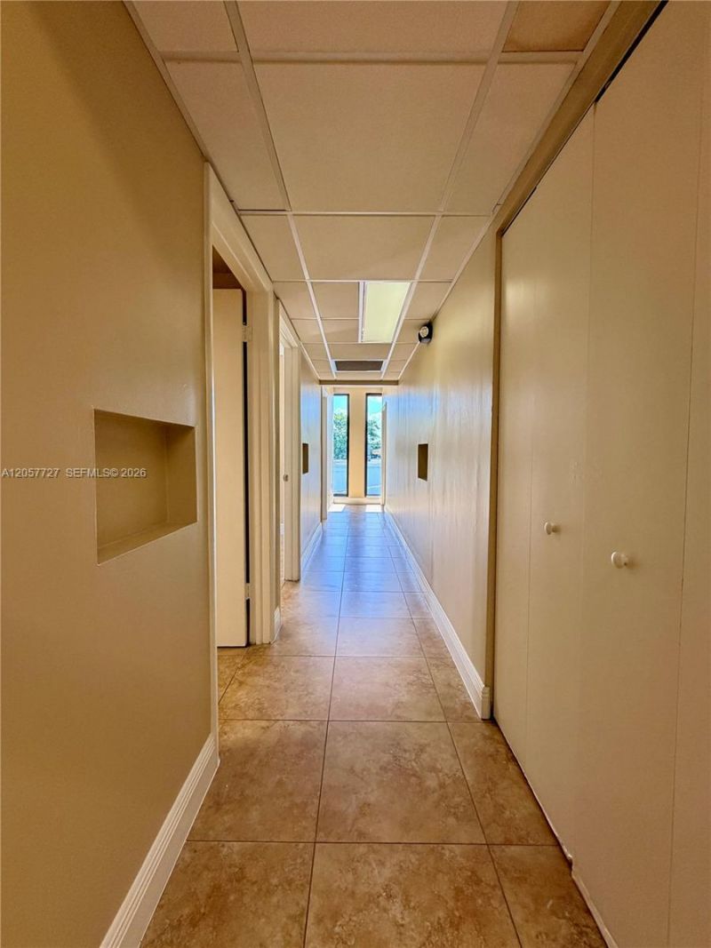 344 W 65th St , Unit 204, Hialeah, FL 33012 Photo