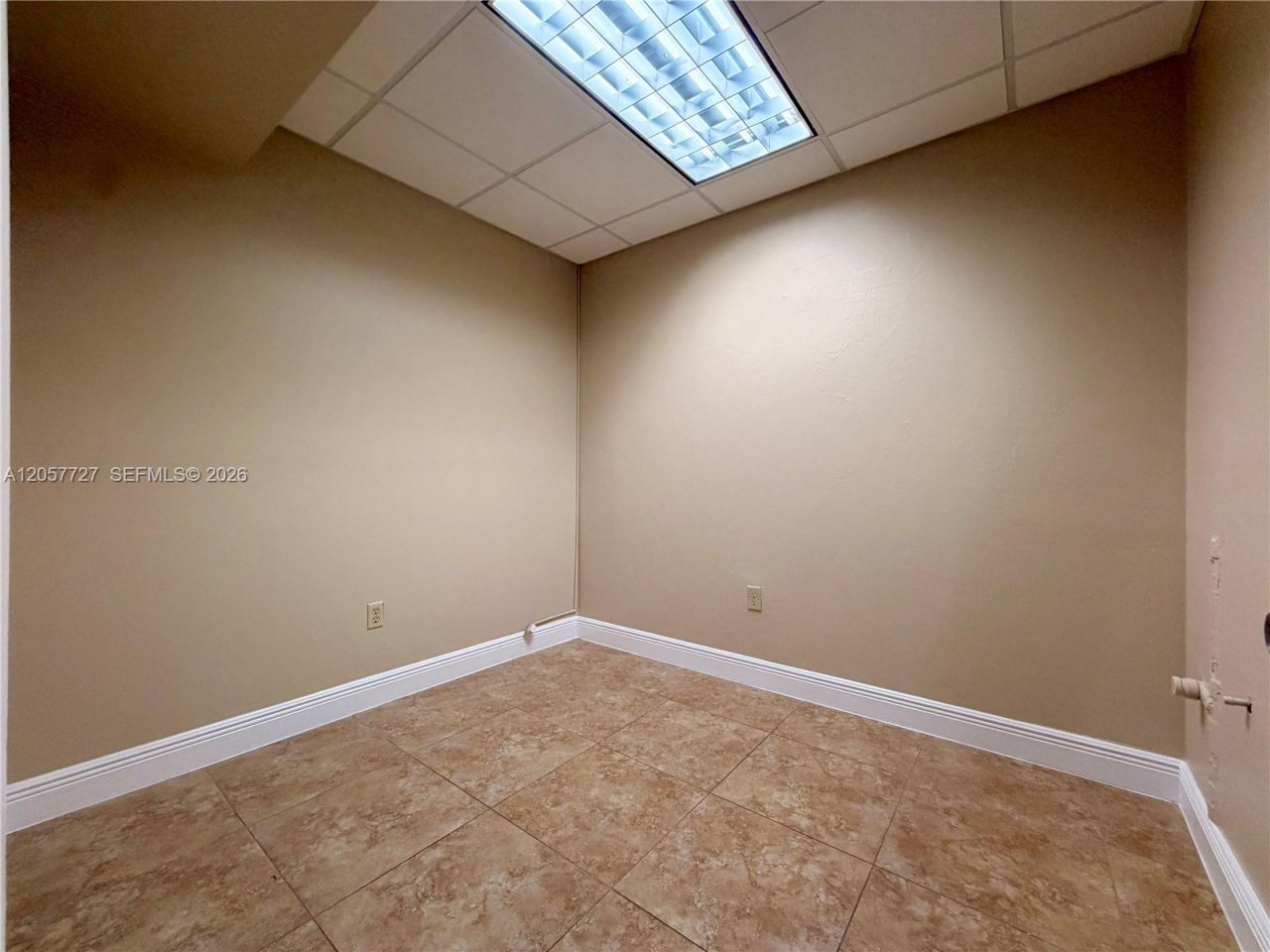 344 W 65th St , Unit 204, Hialeah, FL 33012 Photo