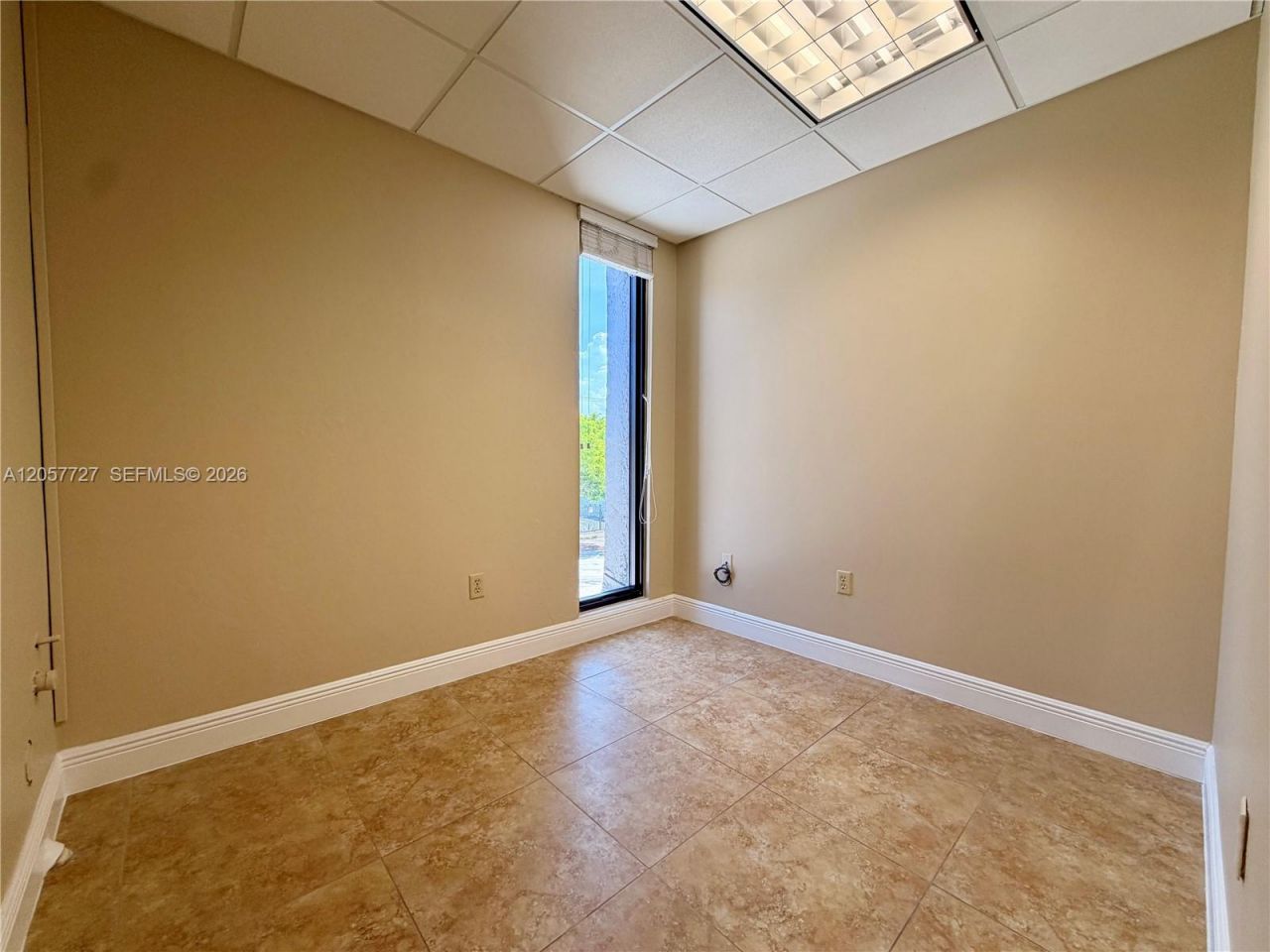 344 W 65th St , Unit 204, Hialeah, FL 33012 Photo