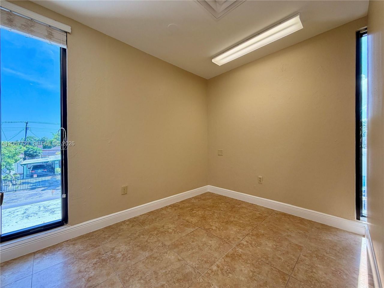 344 W 65th St , Unit 204, Hialeah, FL 33012 Photo