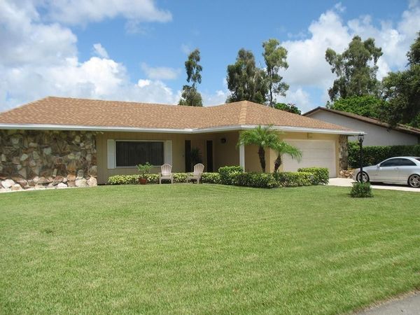 1805 Richard Lane, Palm Springs, FL 33406