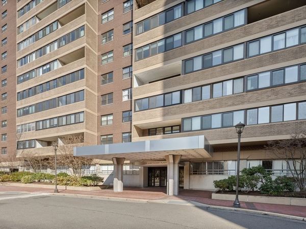 9 Hawthorne Pl, Unit 16B, Boston, MA 02114